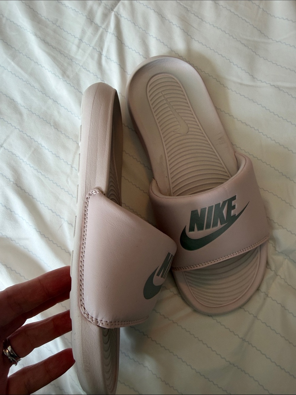 Nike Victori Light Pink Slide Sandals with Silver Logo - Picture 6 of 7